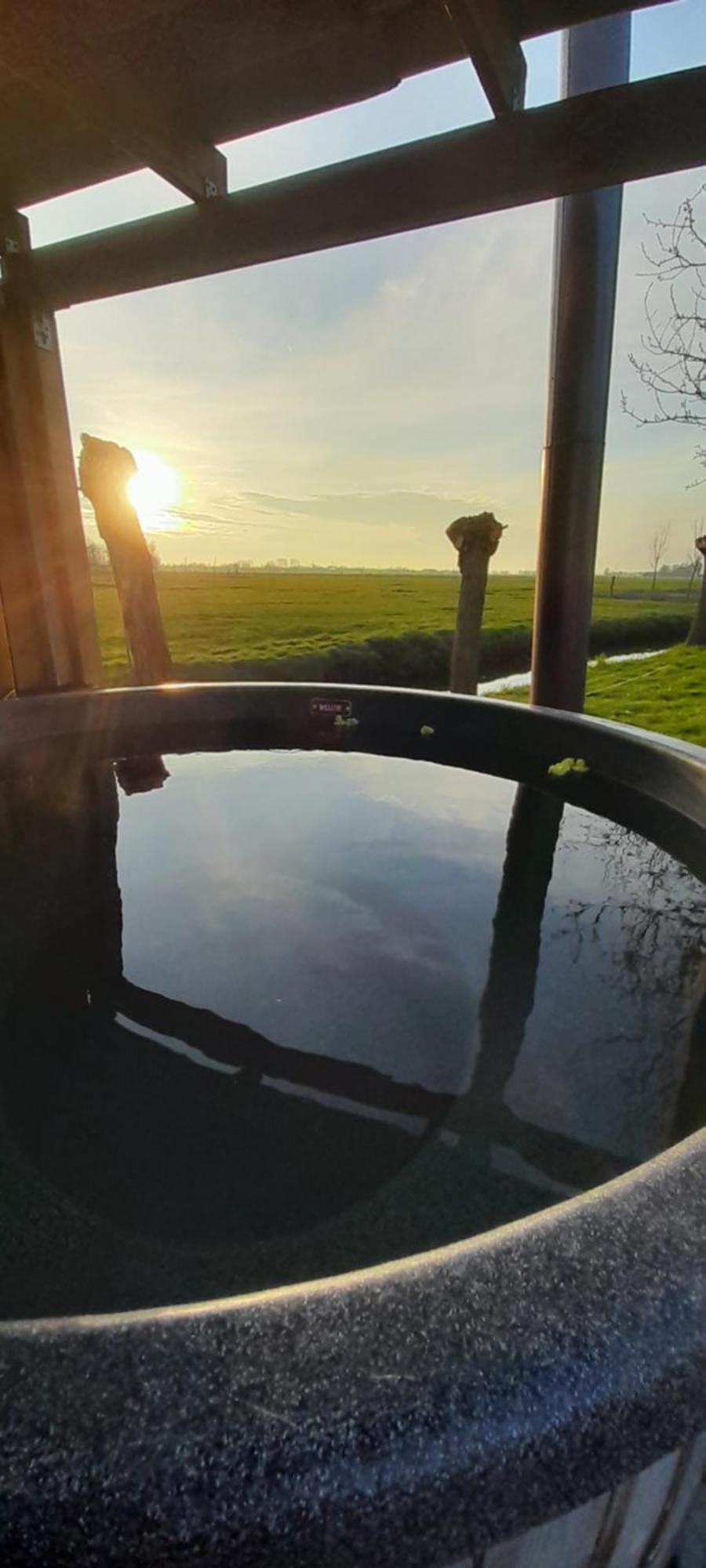 Stacaravan Op De Paardenboerderij สเนก ภายนอก รูปภาพ